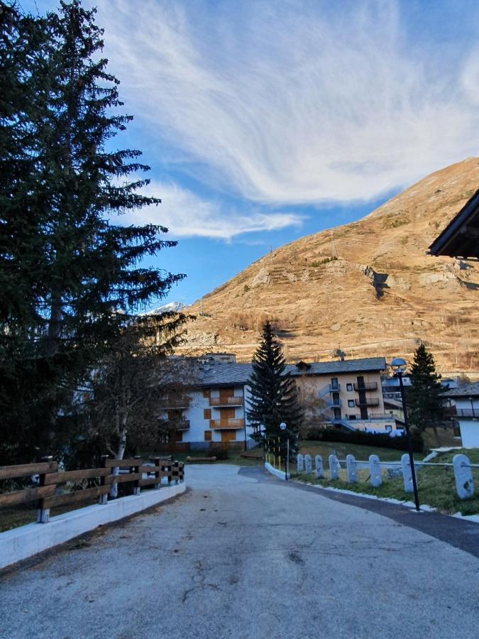 La Casa Di Matilde - Trilocale Vicinissimo Alle Piste Da Sci La Thuile Exterior foto